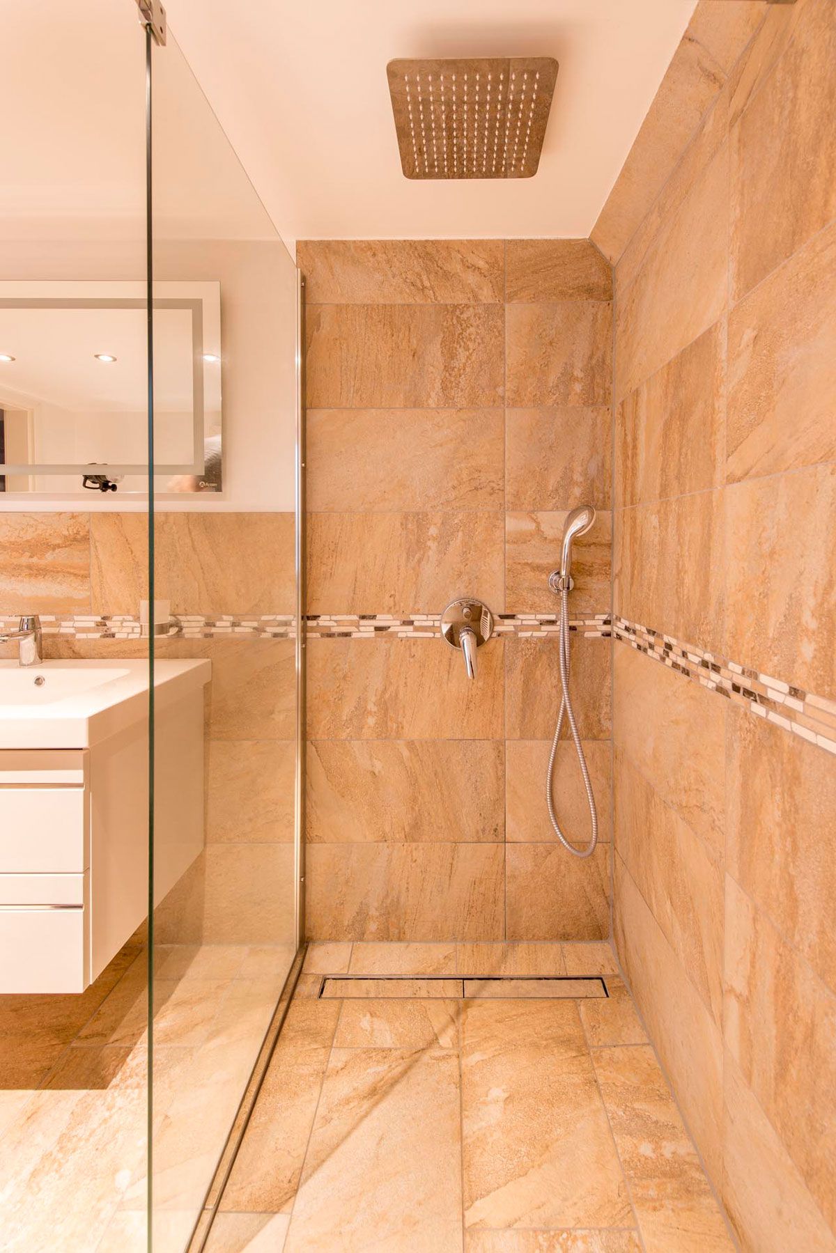 wohlfuhloase kleines bad ihr fliesenleger aus amberg fliesen kies